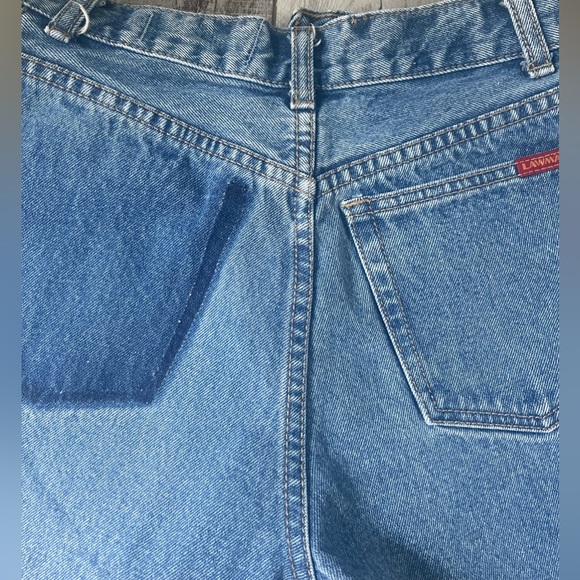 VINTAGE JEAN SHORTS! - Picture 2 of 6